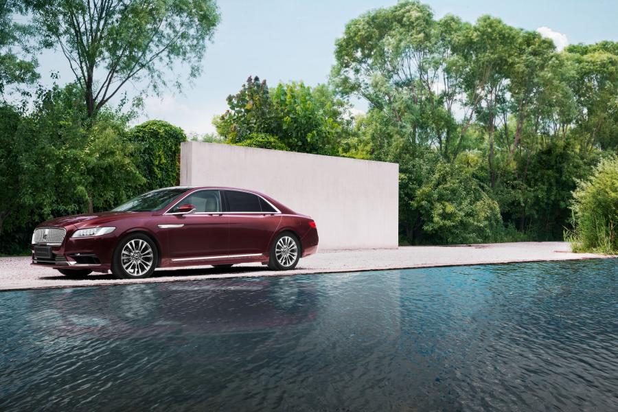  Lincoln Continental 3.0T AWD 2016 года  (CN) (фото 23 из 40)